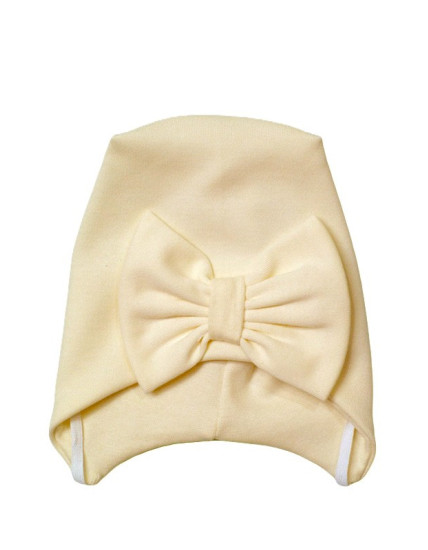 GAJI / Čiapka s mašľou obojlíc - maslová